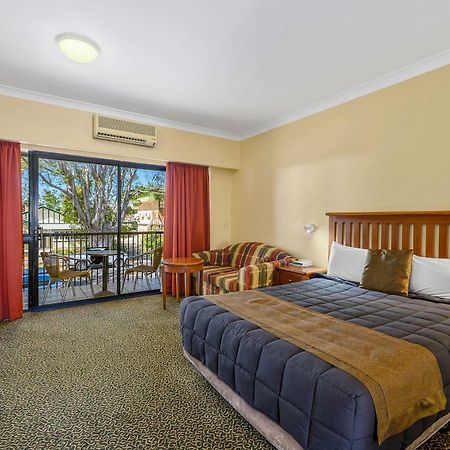 Quality Inn Γκράφτον Εξωτερικό φωτογραφία