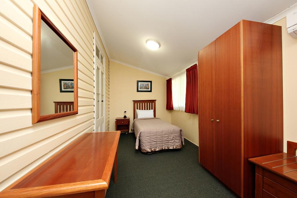Quality Inn Γκράφτον Εξωτερικό φωτογραφία