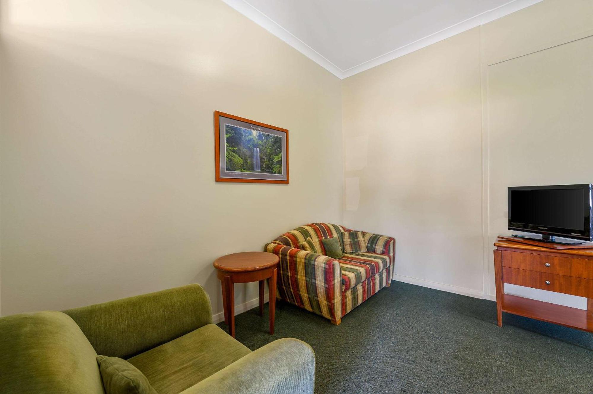 Quality Inn Γκράφτον Εξωτερικό φωτογραφία