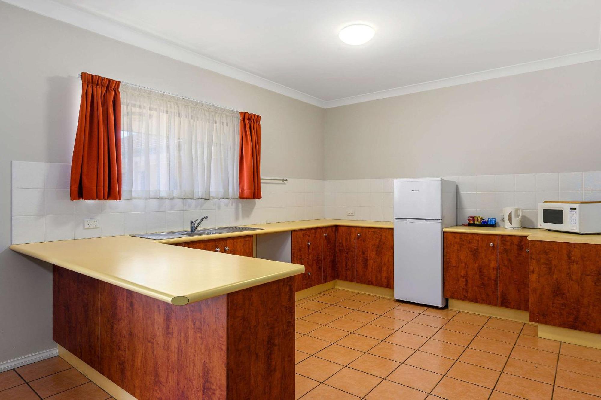 Quality Inn Γκράφτον Εξωτερικό φωτογραφία