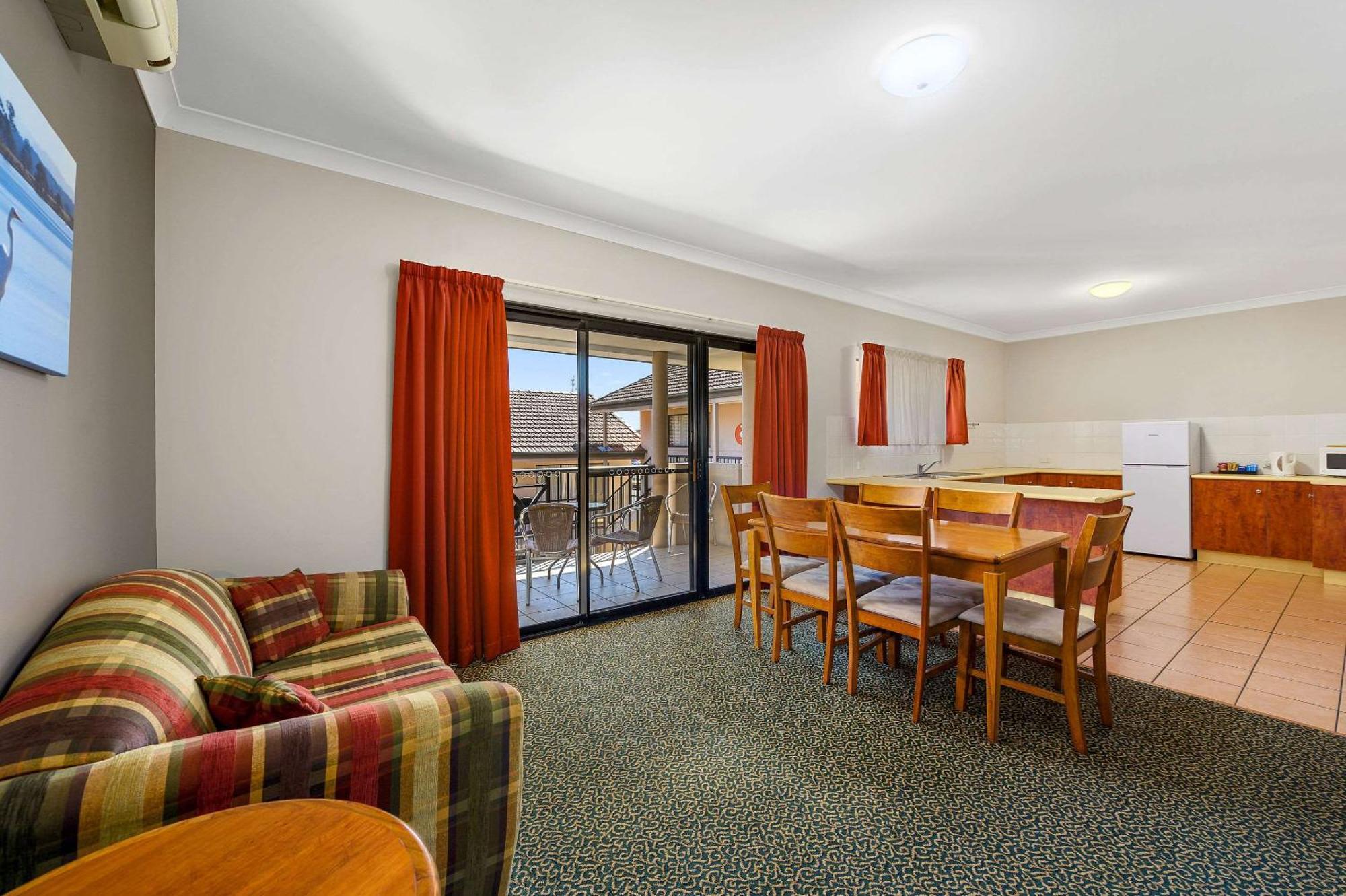 Quality Inn Γκράφτον Εξωτερικό φωτογραφία