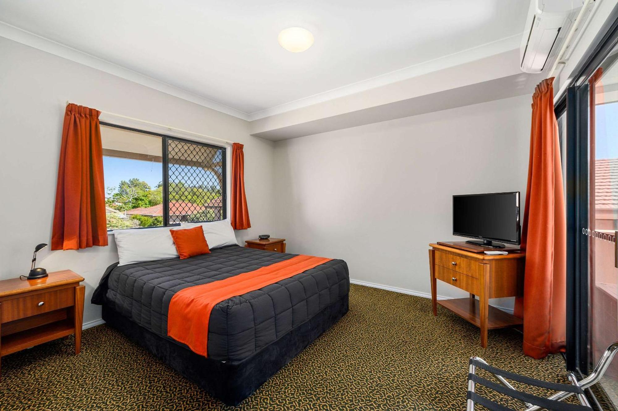 Quality Inn Γκράφτον Εξωτερικό φωτογραφία