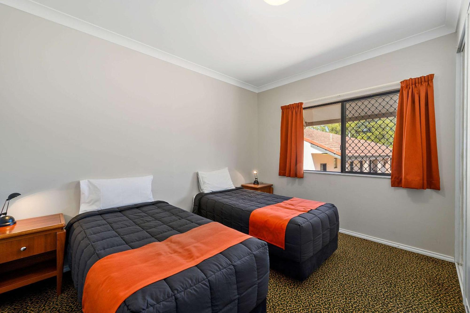 Quality Inn Γκράφτον Εξωτερικό φωτογραφία